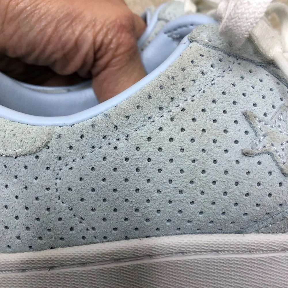 Converse All Star Suede Leather Low Top Blue Sneaker 7.5  Retro Low Profile Shoe